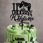 Topper na tort dla gracza na 11 urodziny Wiktora